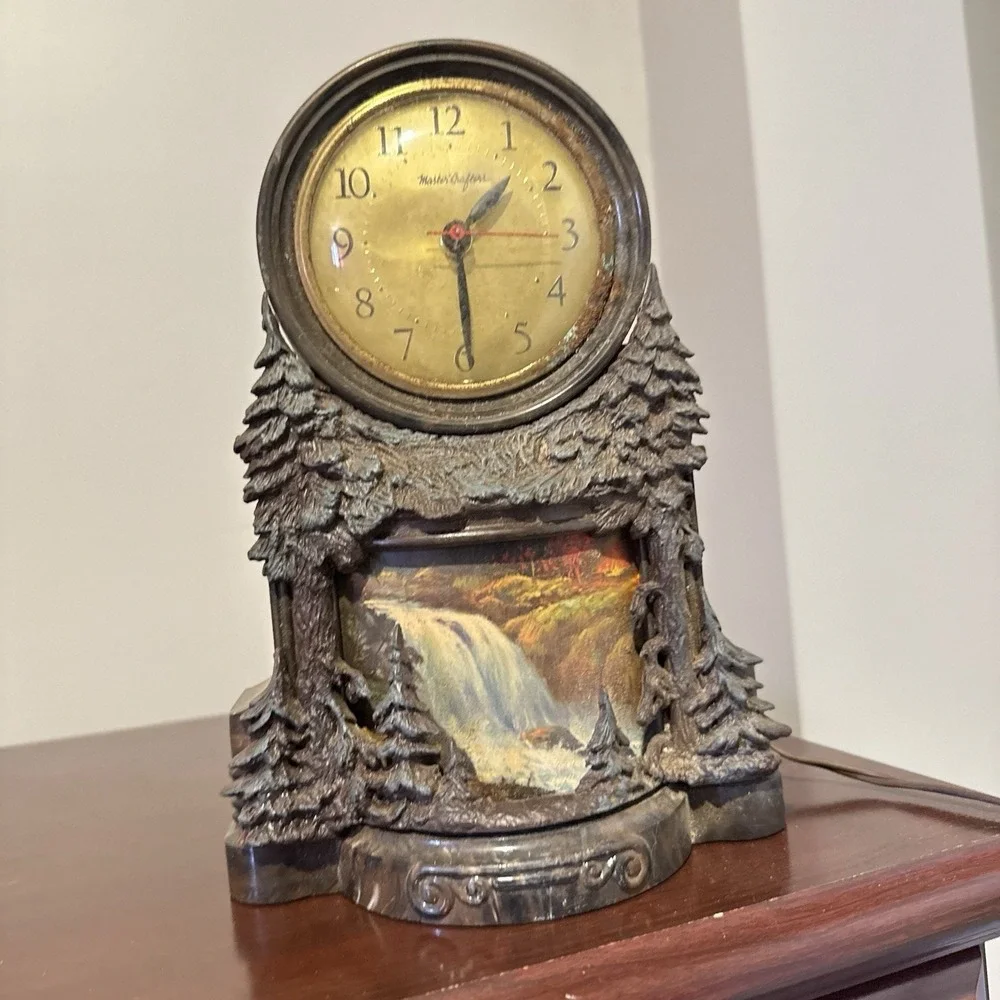 Vintage Mastercrafters Waterfalls Works  Lighted Animation Table Clock NK